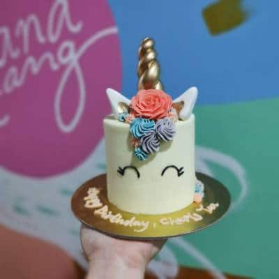 Nanatang Baking Studio Unicorn cake