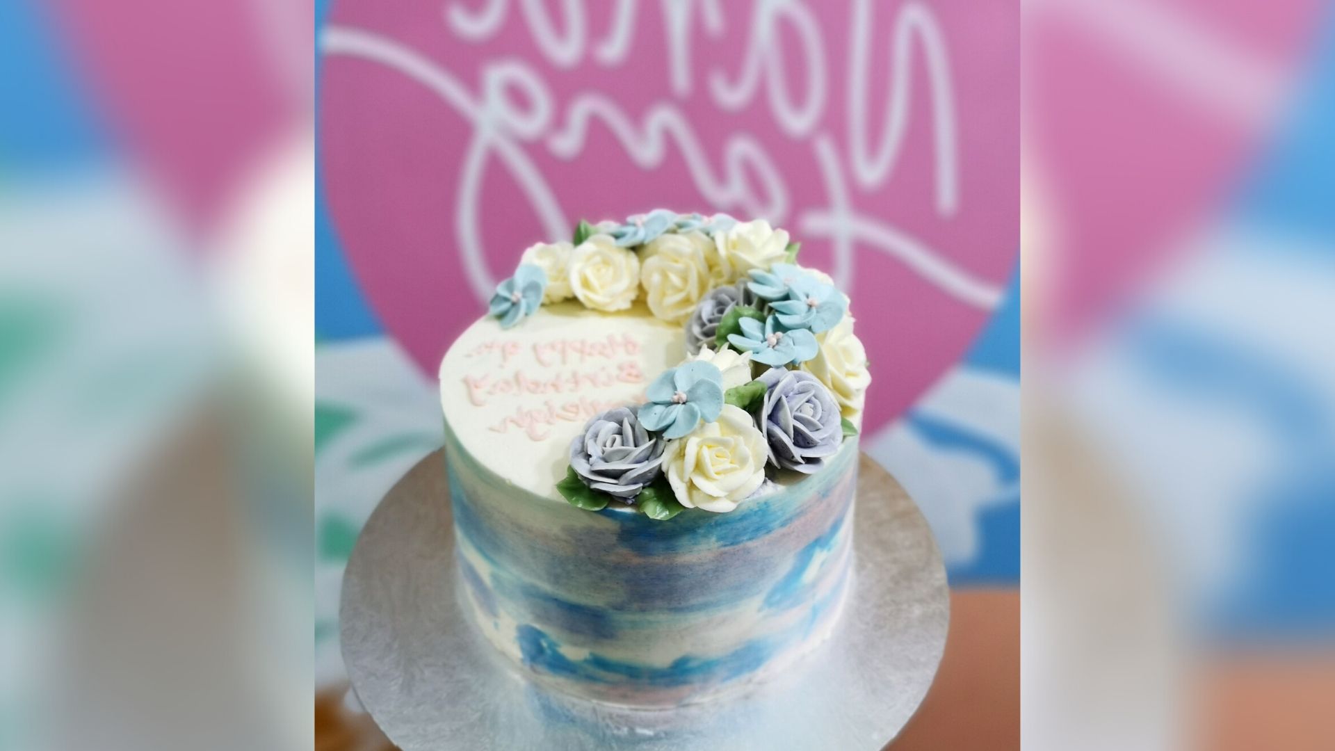 Crescent Floral Cake - Nanatang Online Free Mini Baking Class