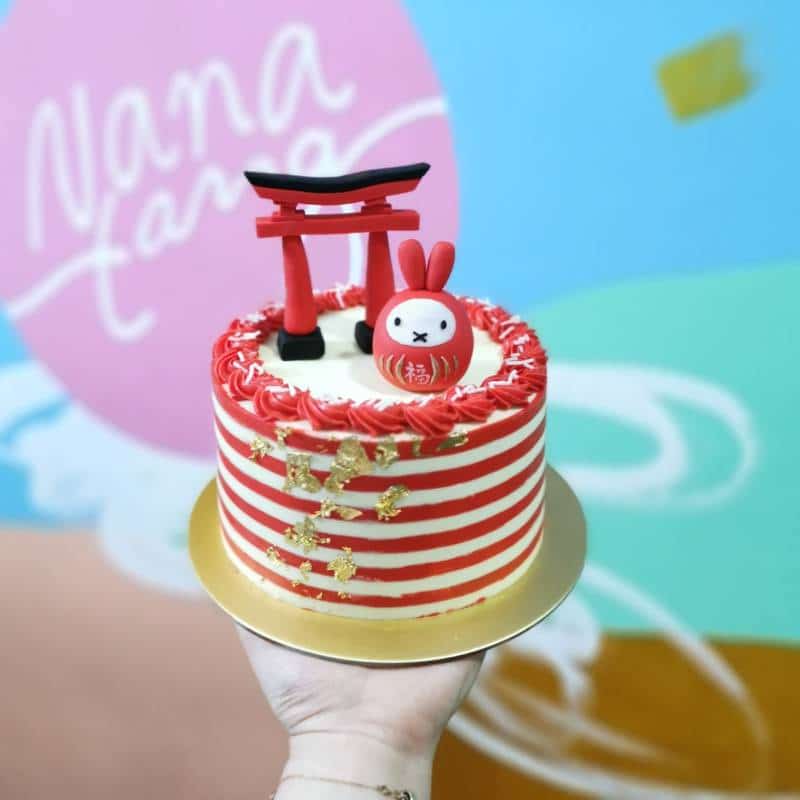 japan theme fortune doll cake
